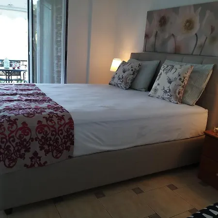 Apartament Liopetra *