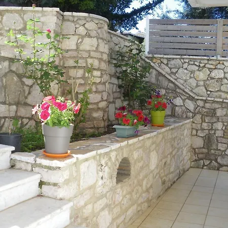 Liopetra * Лигия