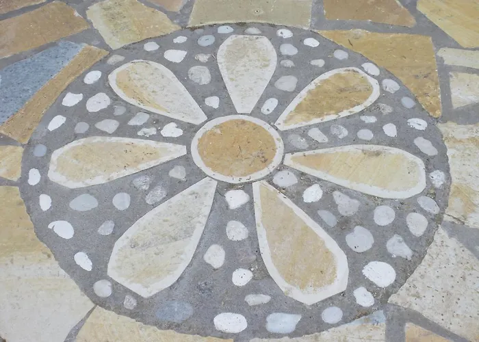 Liopetra *
